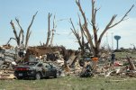 Parkersburg-EF5-damage-debarking2.JPG