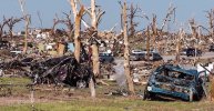 Joplin-EF5-damage-debarking.JPG