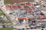 Joplin-EF5-home-depot.JPG Joplin-EF5-home-depot.JPG